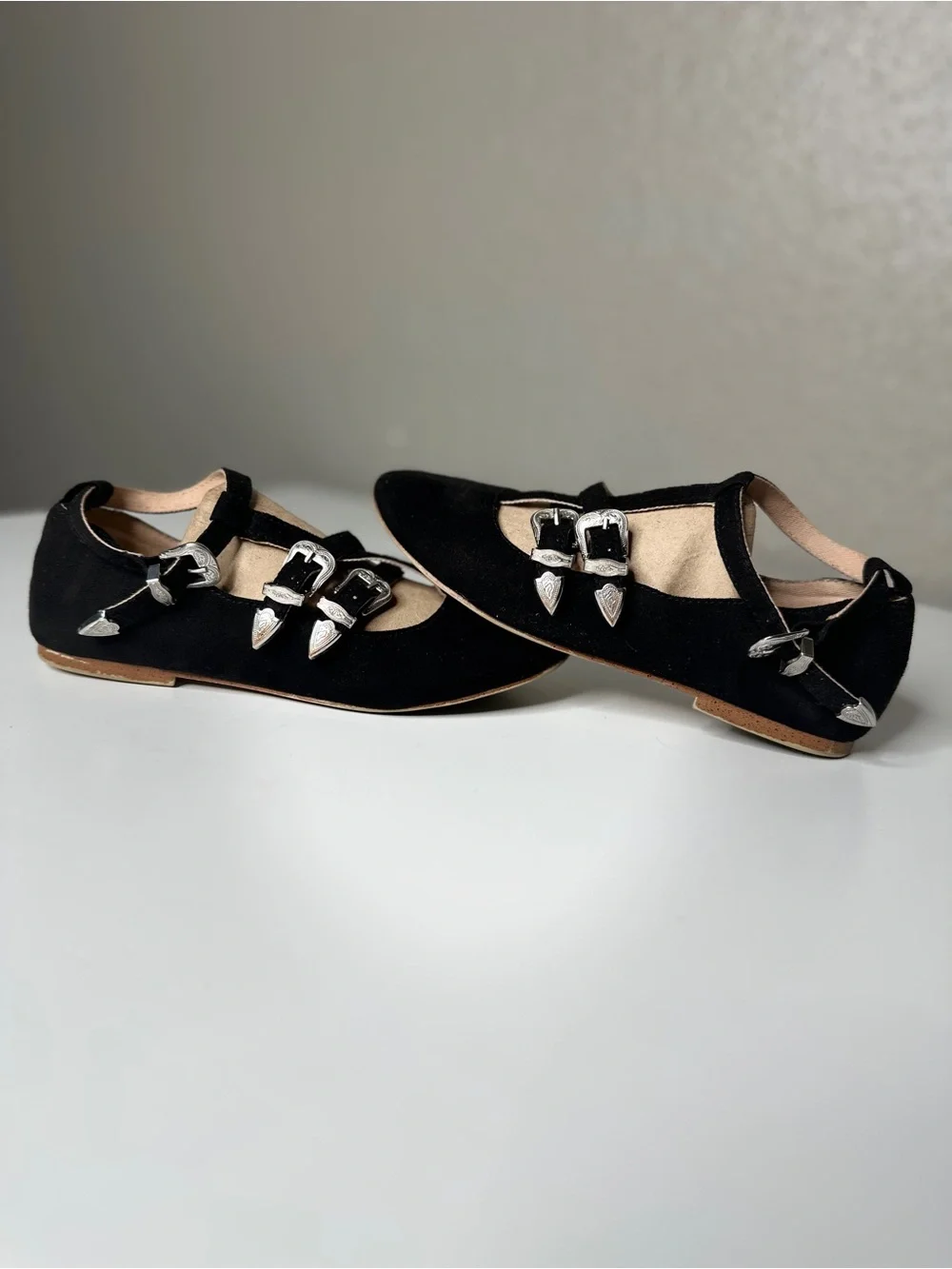 Zara girls black buckle flats size 33